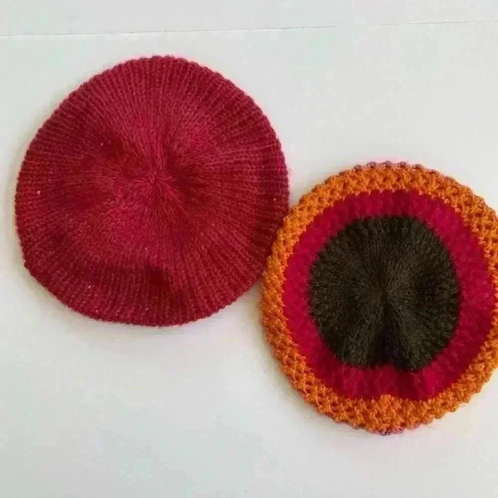 Mother/daughter hat knit beret
